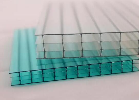 聚碳酸酯PC阳光板是一种新型的环保建材